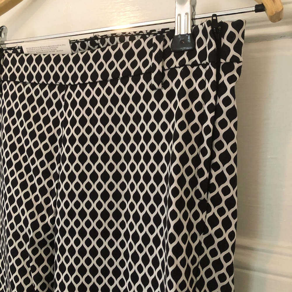 H & M Patterned Pants - Picture 3 of 8